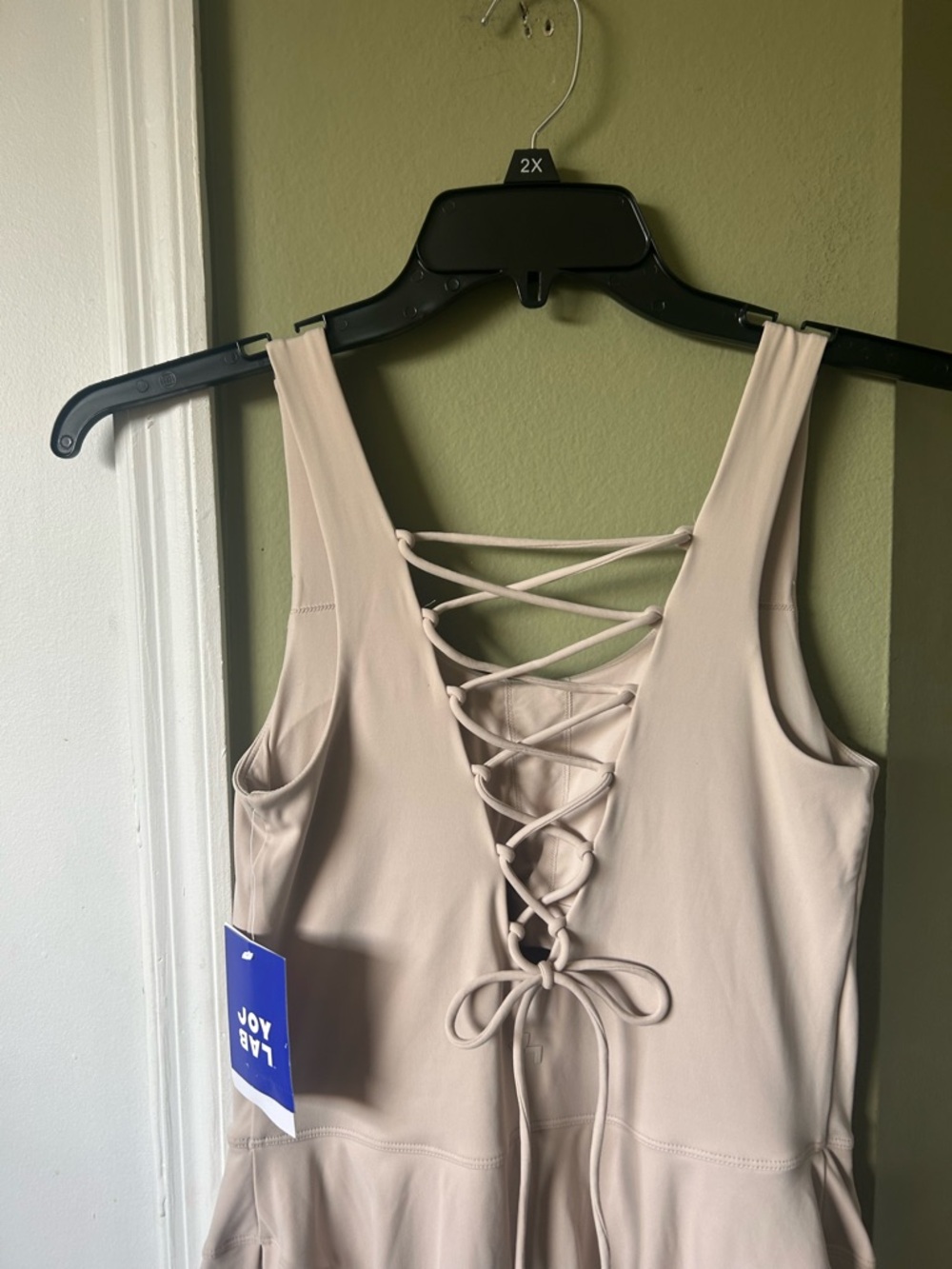 NWT JoyLab Crisscross Drawing Back Tennis Active Dress - Light Beige Sz S - Picture 4 of 8